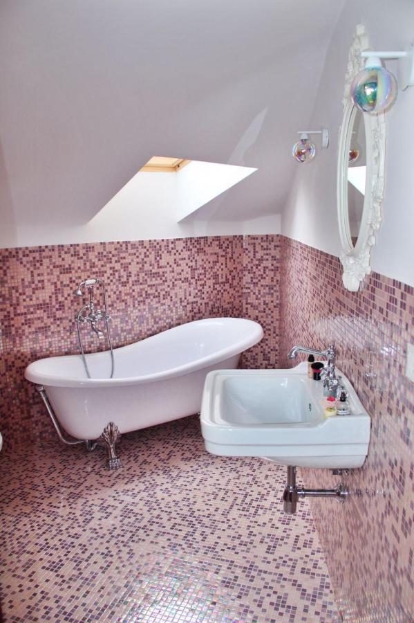 Realkasa Lovin House Apartment Bologna Bagian luar foto